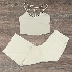 EUC Lululemon Ivory Bundle. Size Top 8/Bottom 28 (or 8)